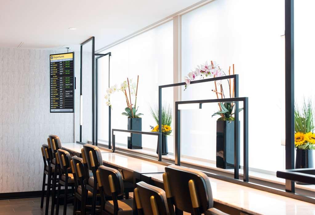 Aerotel London Heathrow Restaurant photo